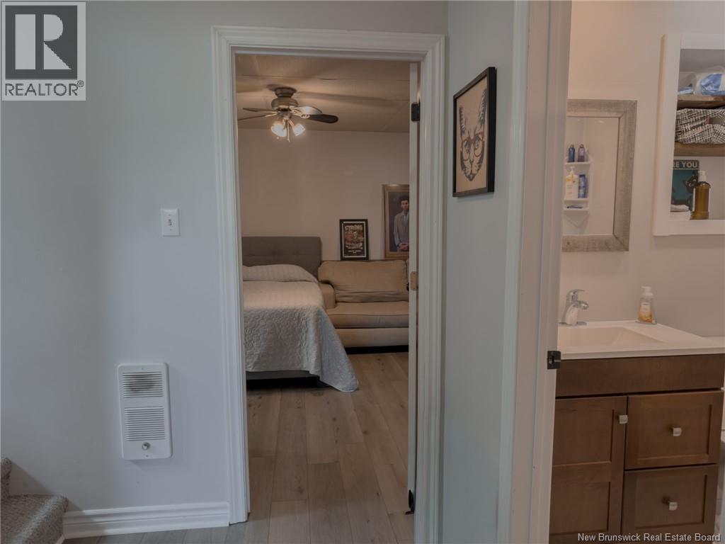 208 Boyaner Crescent - 28