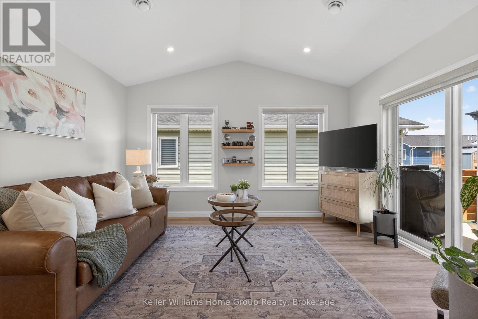 187 LAKE BREEZE DRIVE - 30