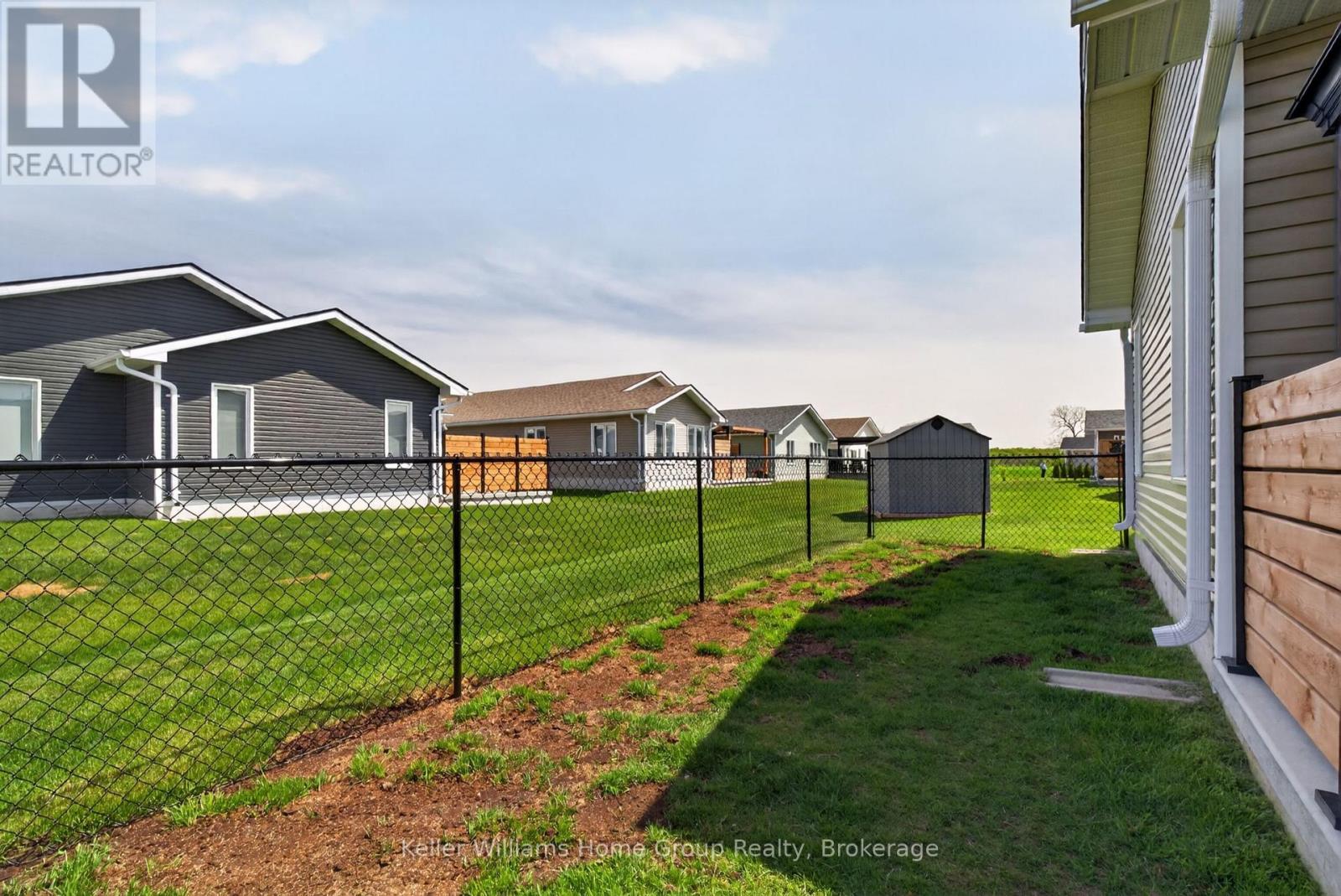 187 LAKE BREEZE DRIVE - 38