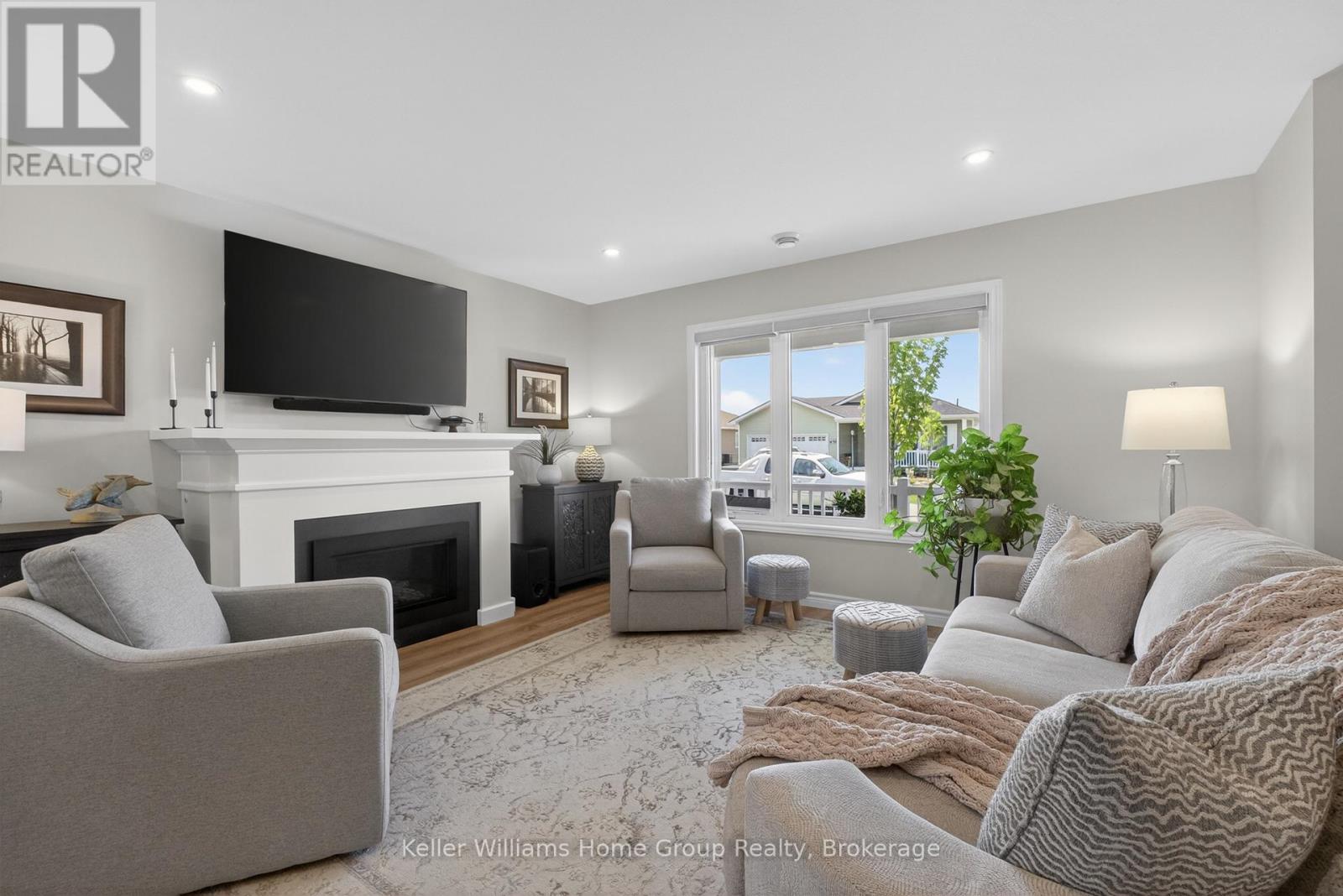 187 LAKE BREEZE DRIVE - 6