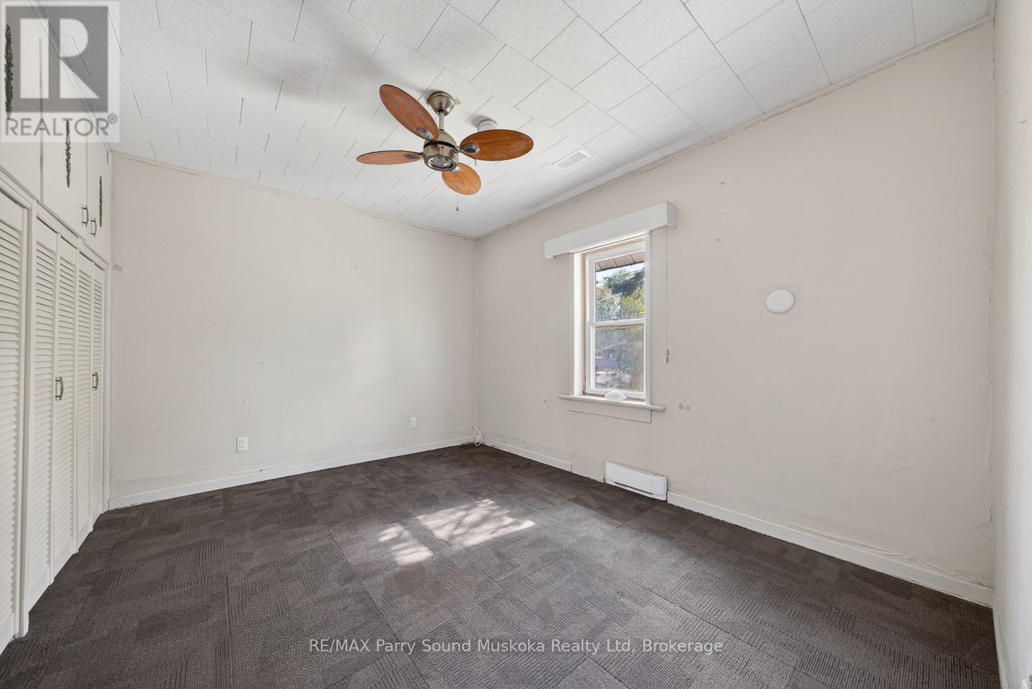 124 GIBSON STREET - 27