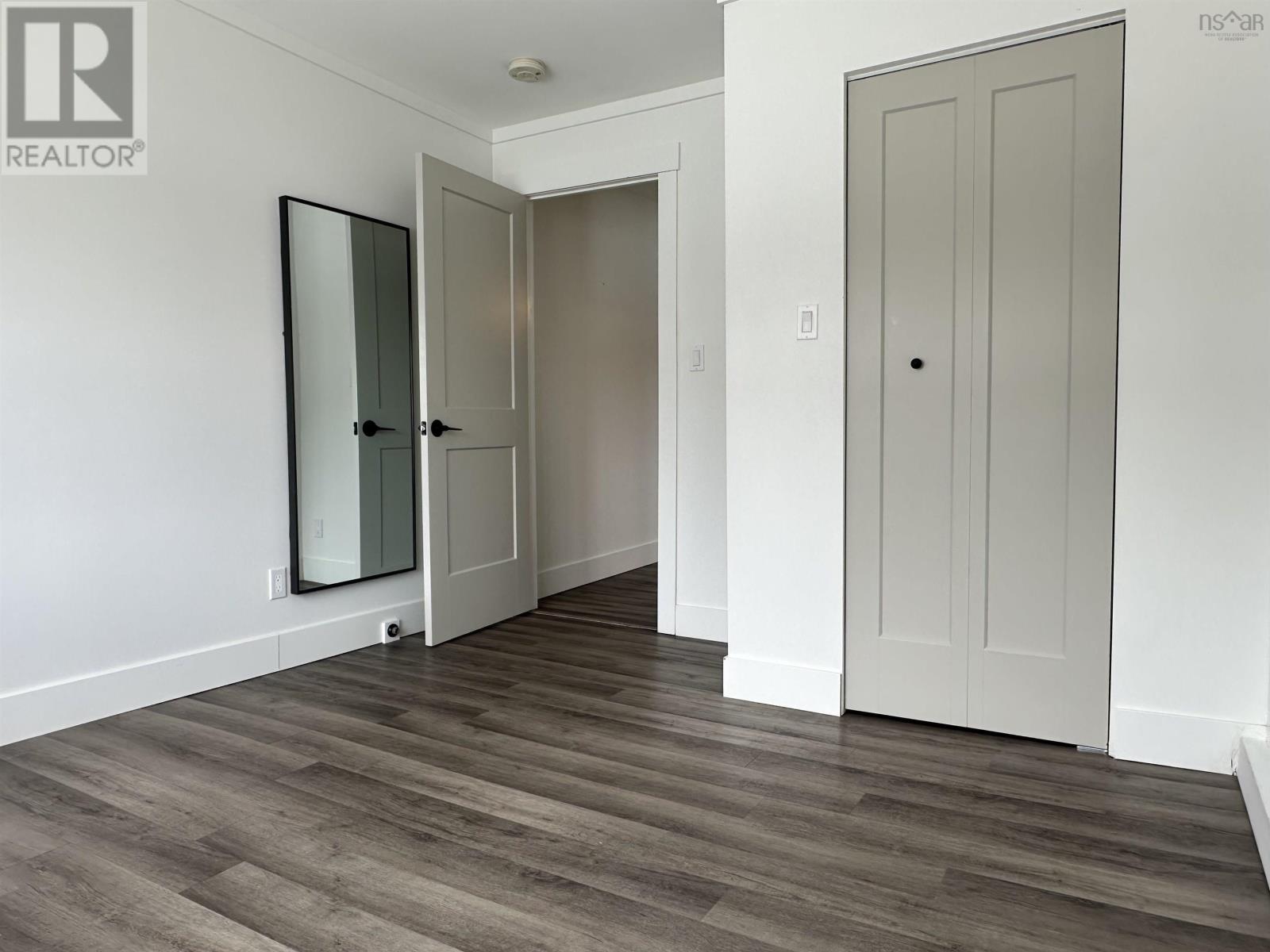 11 James Street - 25