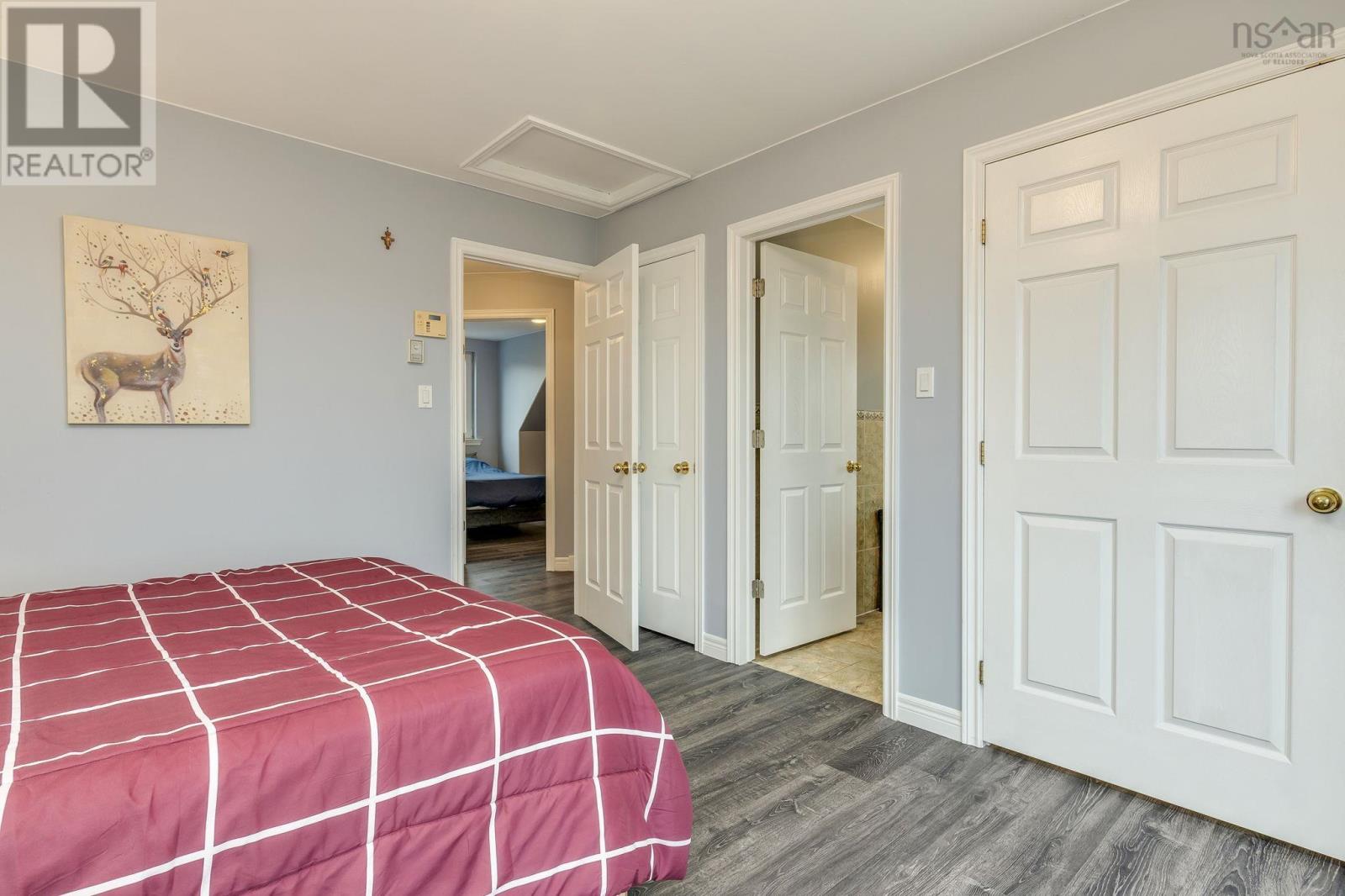 31 Limestone Avenue - 32