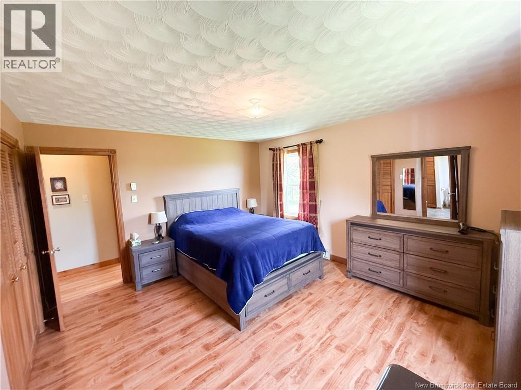 15 Fennell Drive - 22