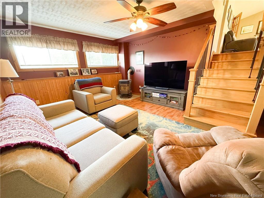 15 Fennell Drive - 35