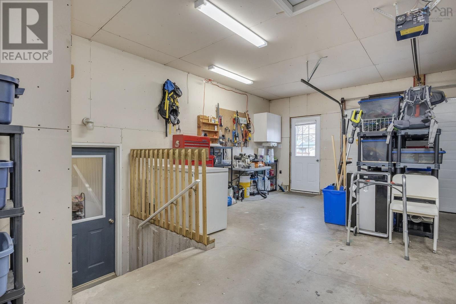 612 Crystal Drive - 32