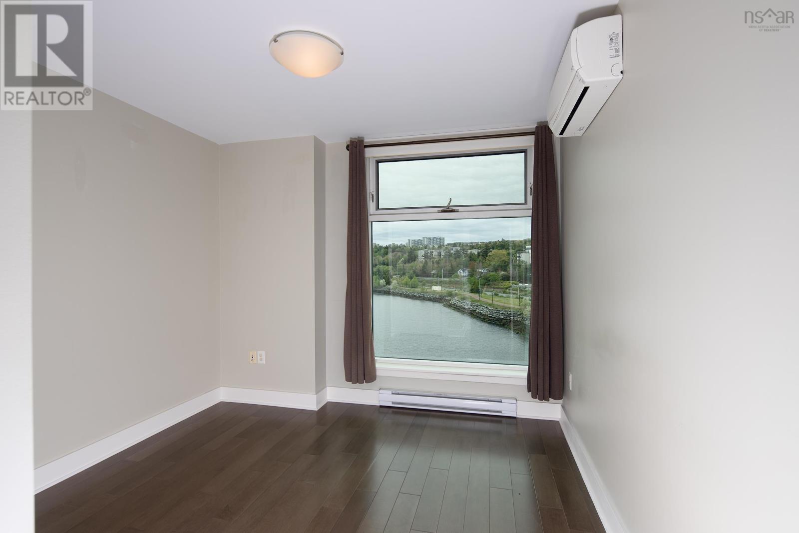 #503 220 Waterfront Drive - 29