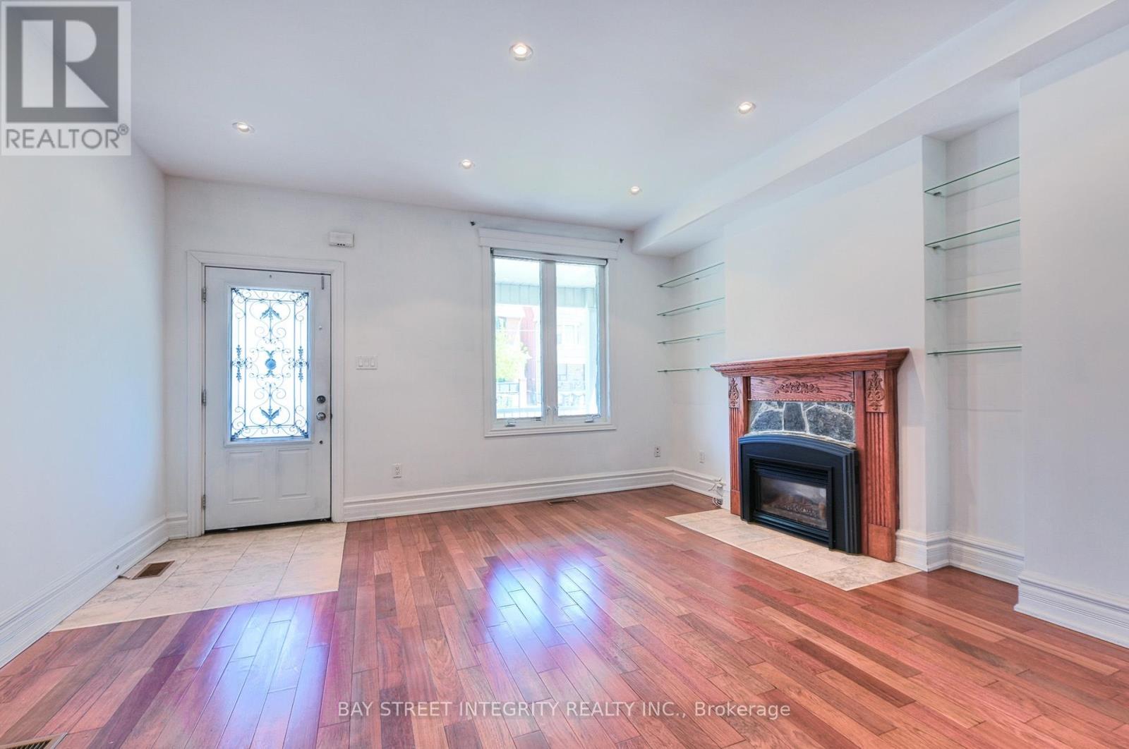 1282 LANSDOWNE AVENUE - Image 2