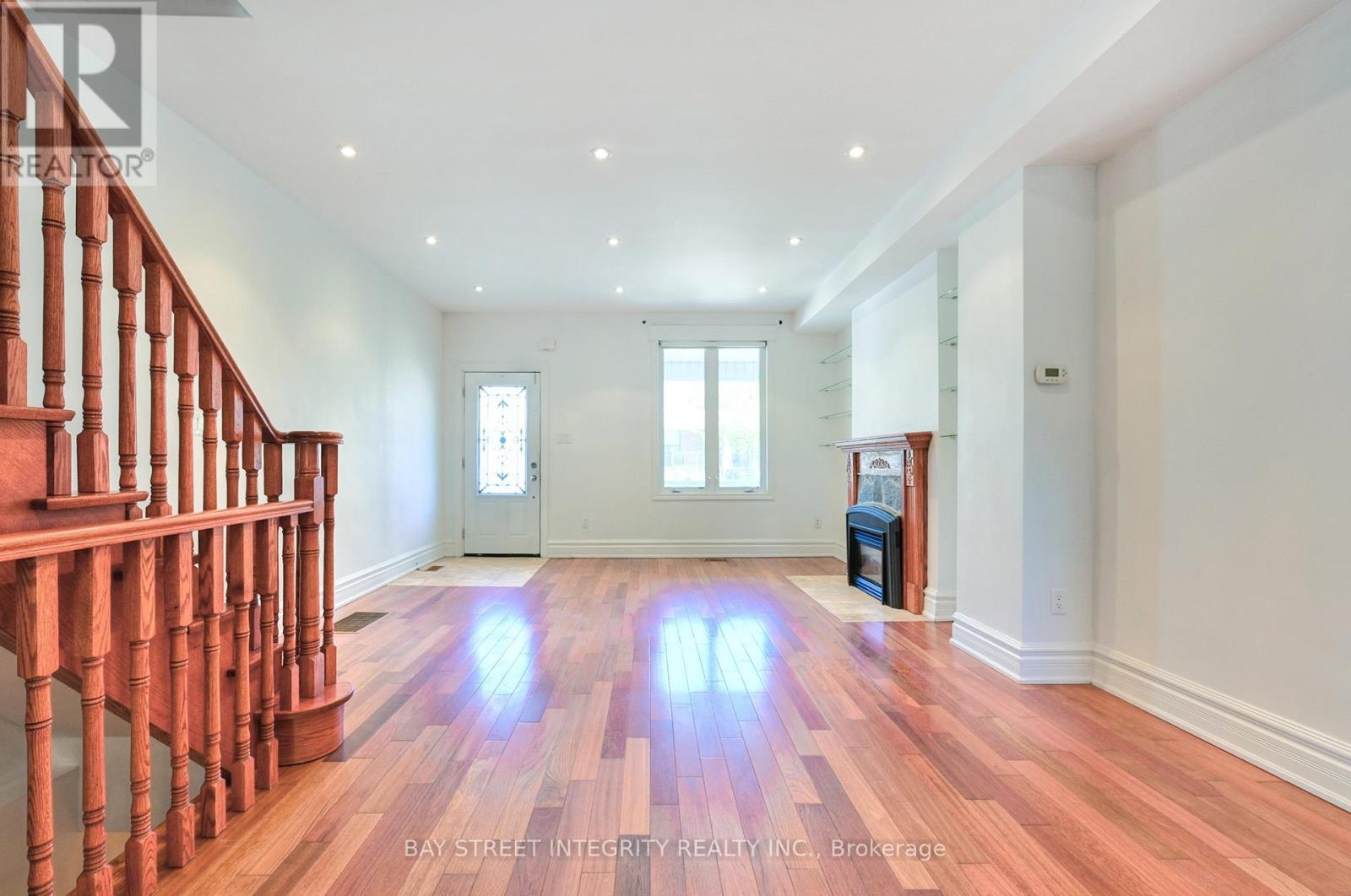 1282 LANSDOWNE AVENUE - 5