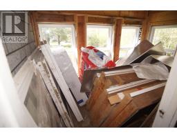 Mud room - 94 Transvaal Street, Shelburne, NS B0T1W0 Photo 7
