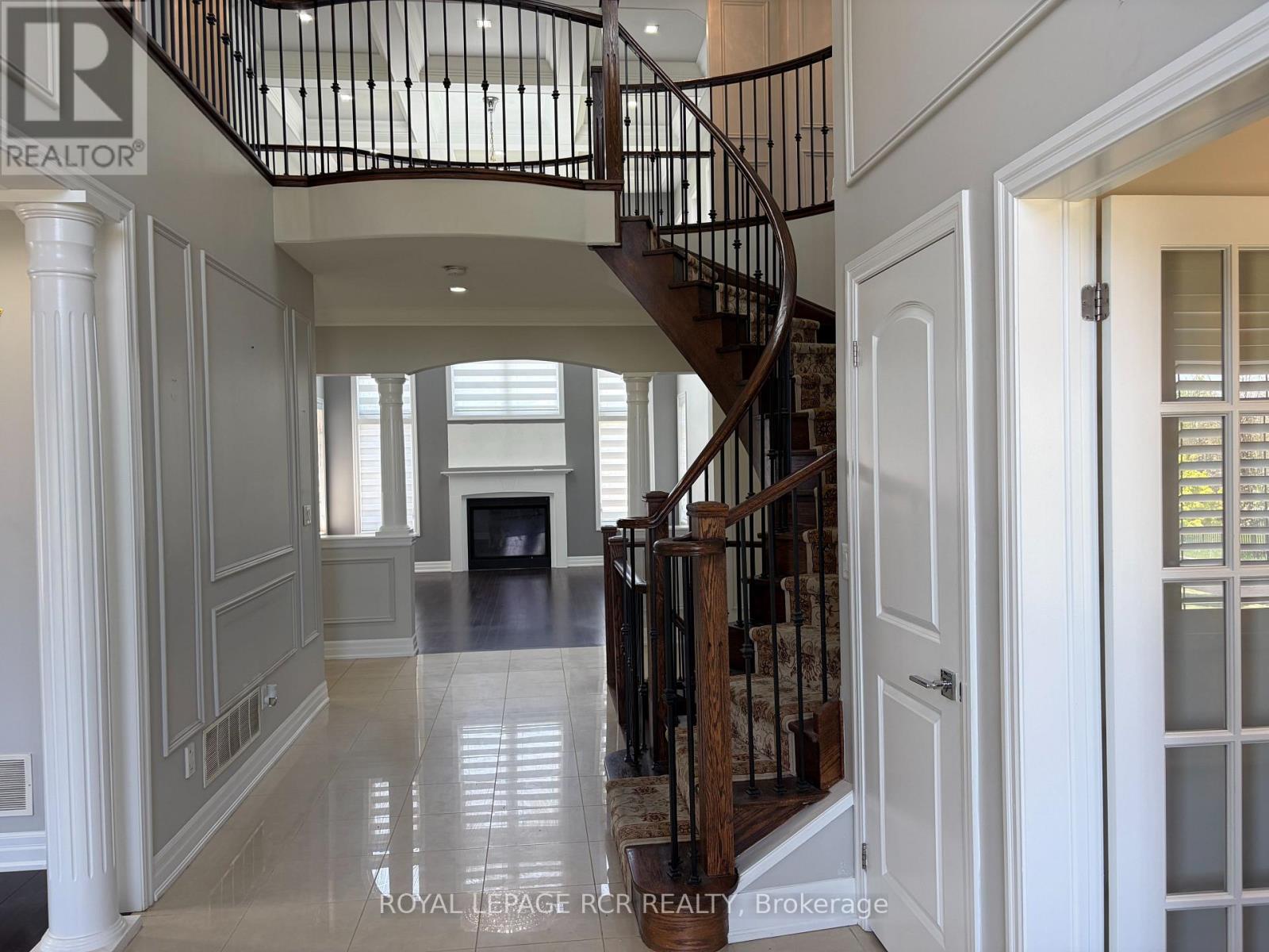 25 BROOKHAVEN CRESCENT - 19