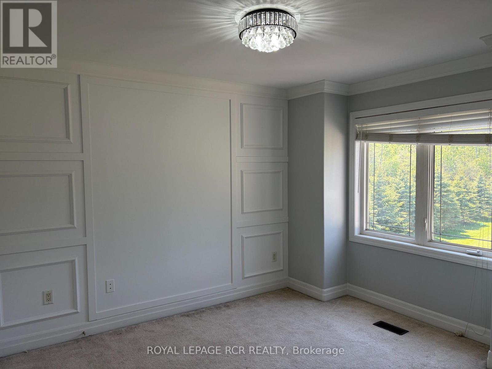 25 BROOKHAVEN CRESCENT - 22