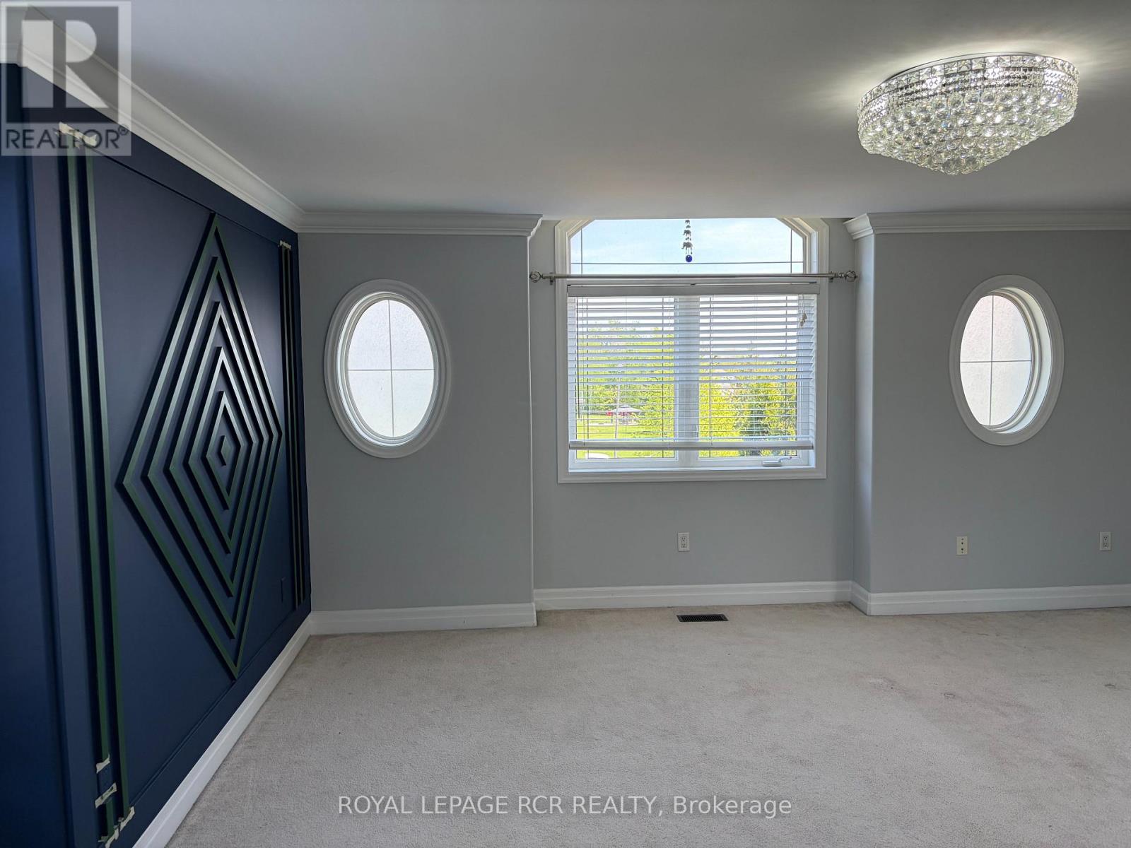 25 BROOKHAVEN CRESCENT - 29