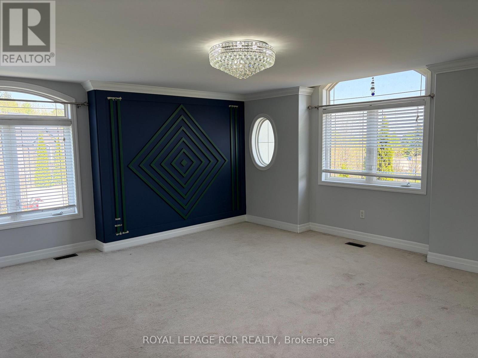 25 BROOKHAVEN CRESCENT - 30