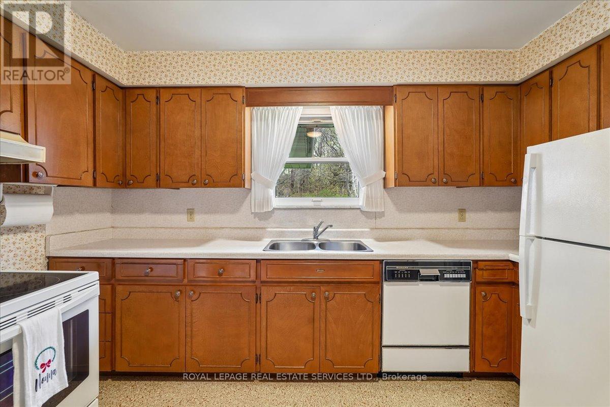 151 WEDGEWOOD DRIVE - 14
