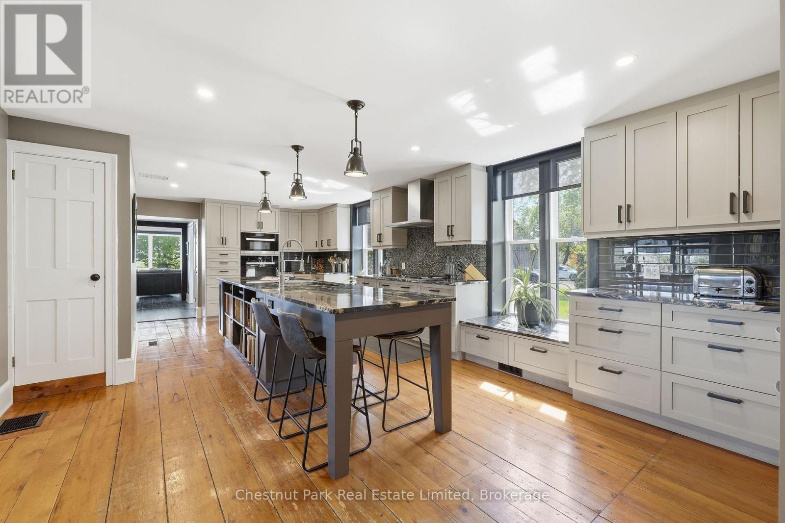14819 LOYALIST PARKWAY - 20