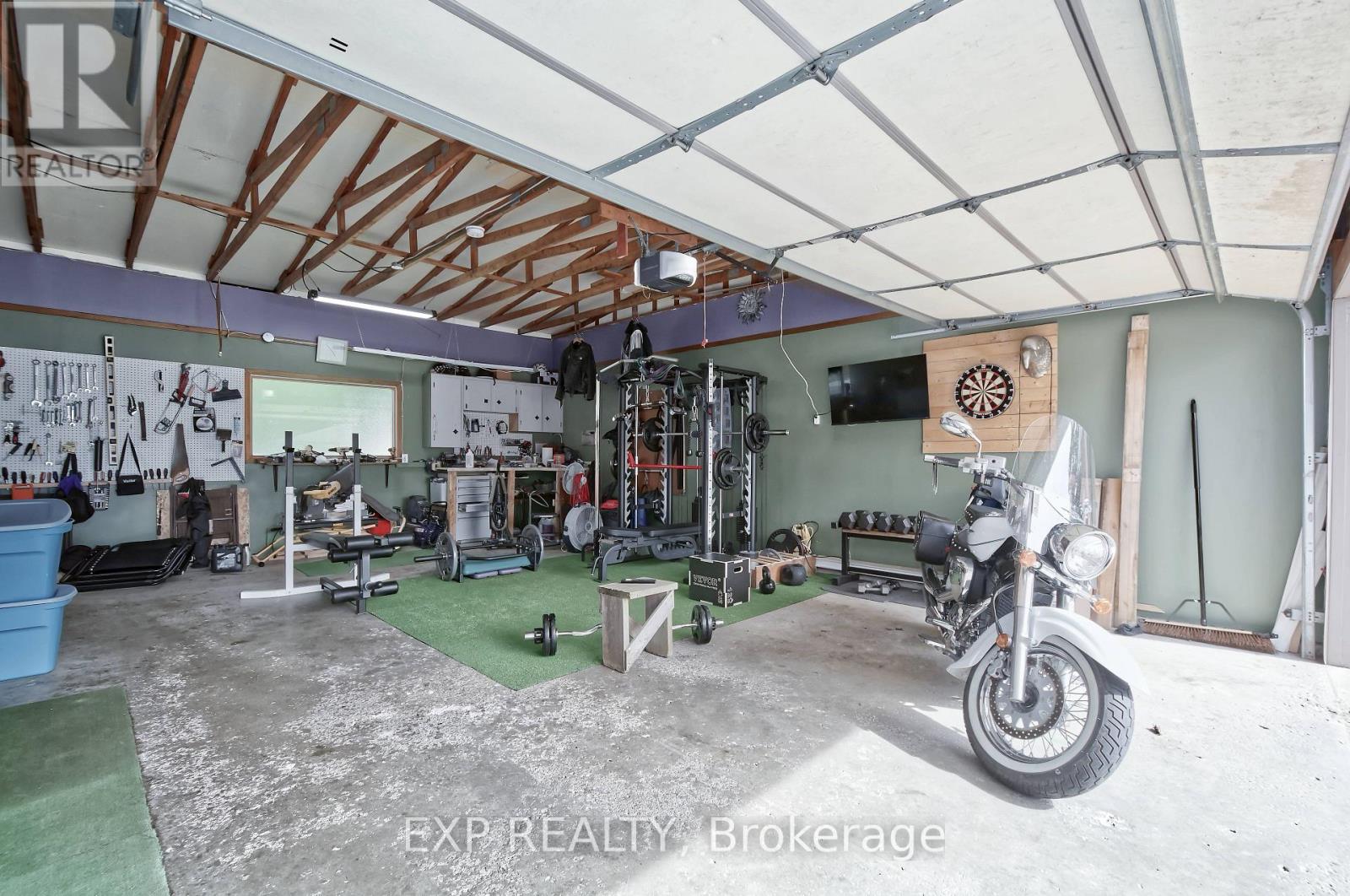 85 TREELAWN AVENUE - 31