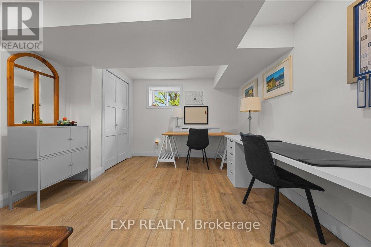554 BROWNING AVENUE - 28