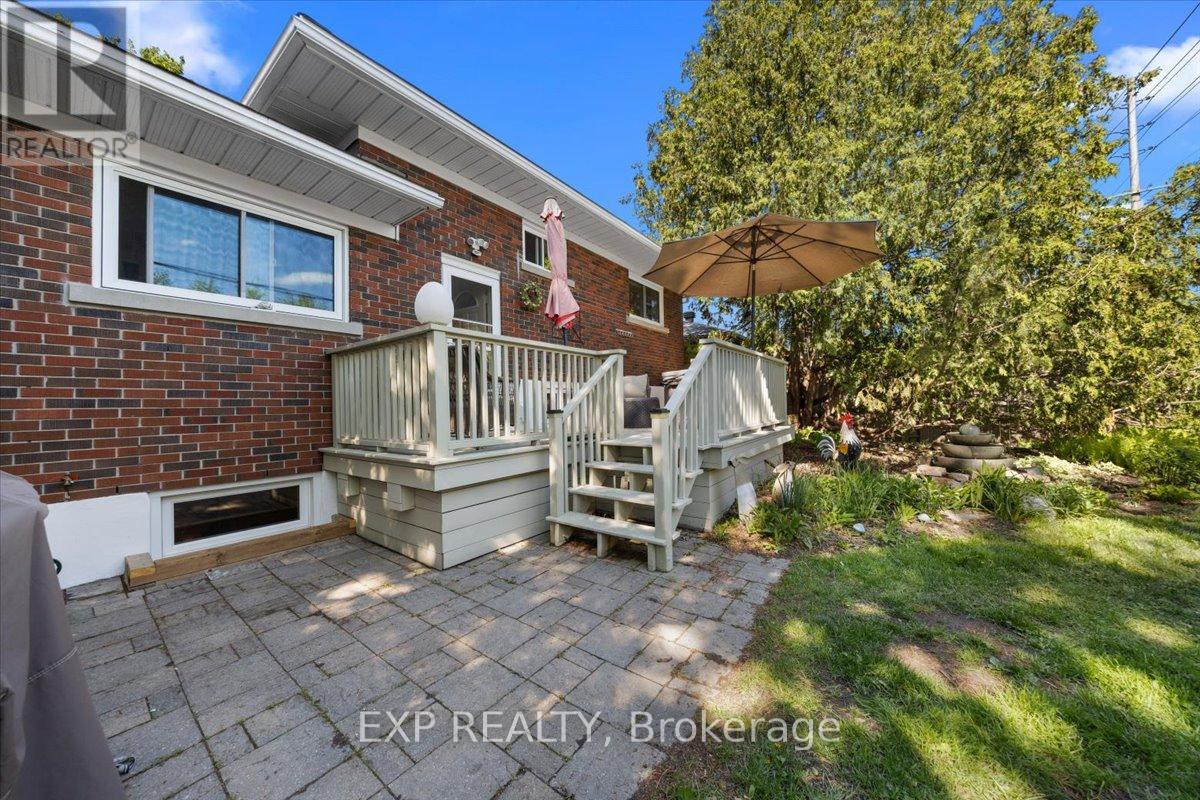 554 BROWNING AVENUE - 34