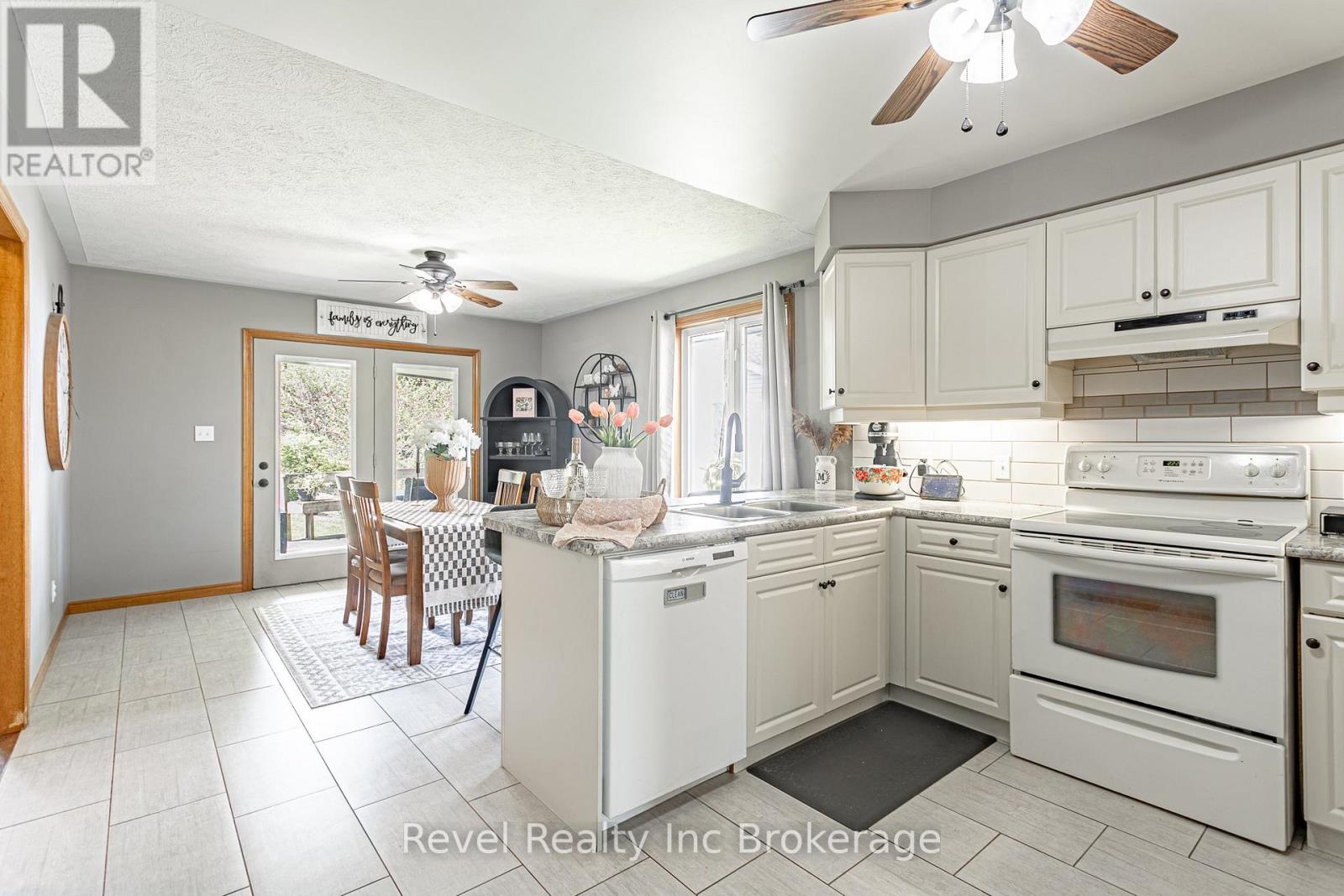 122 HEMLOCK ROAD - 5