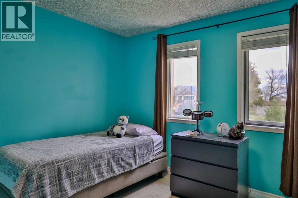 124 N 2 Street E — photo 24