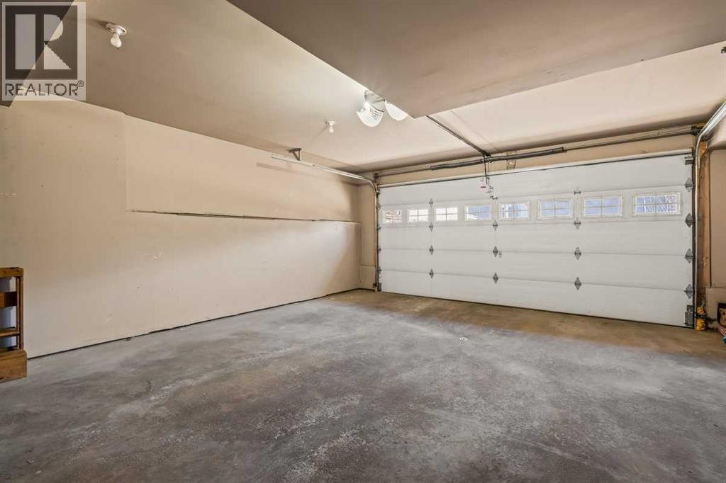 3924 15A Street SW - 46