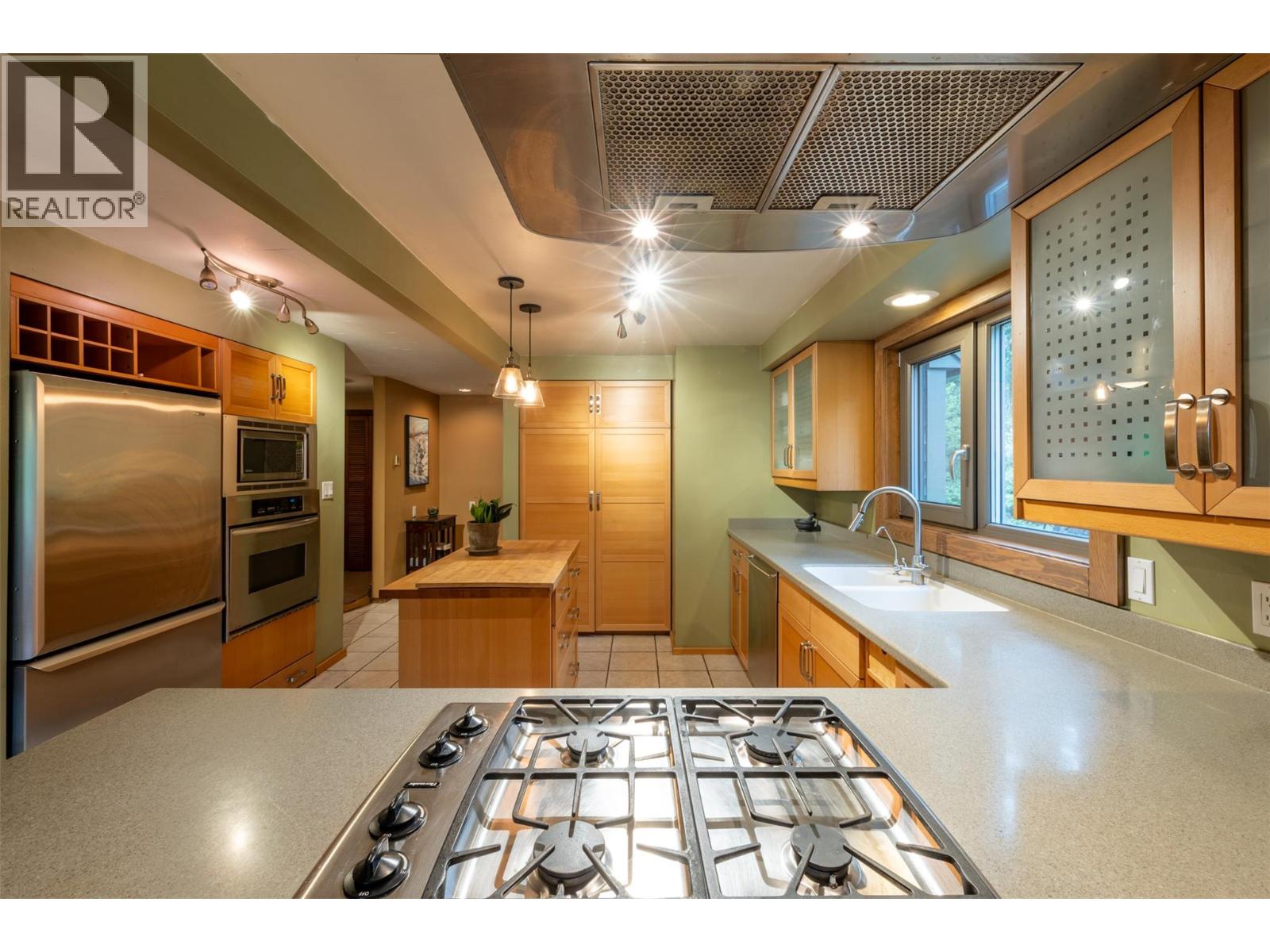 1615 Campbell Road - 19