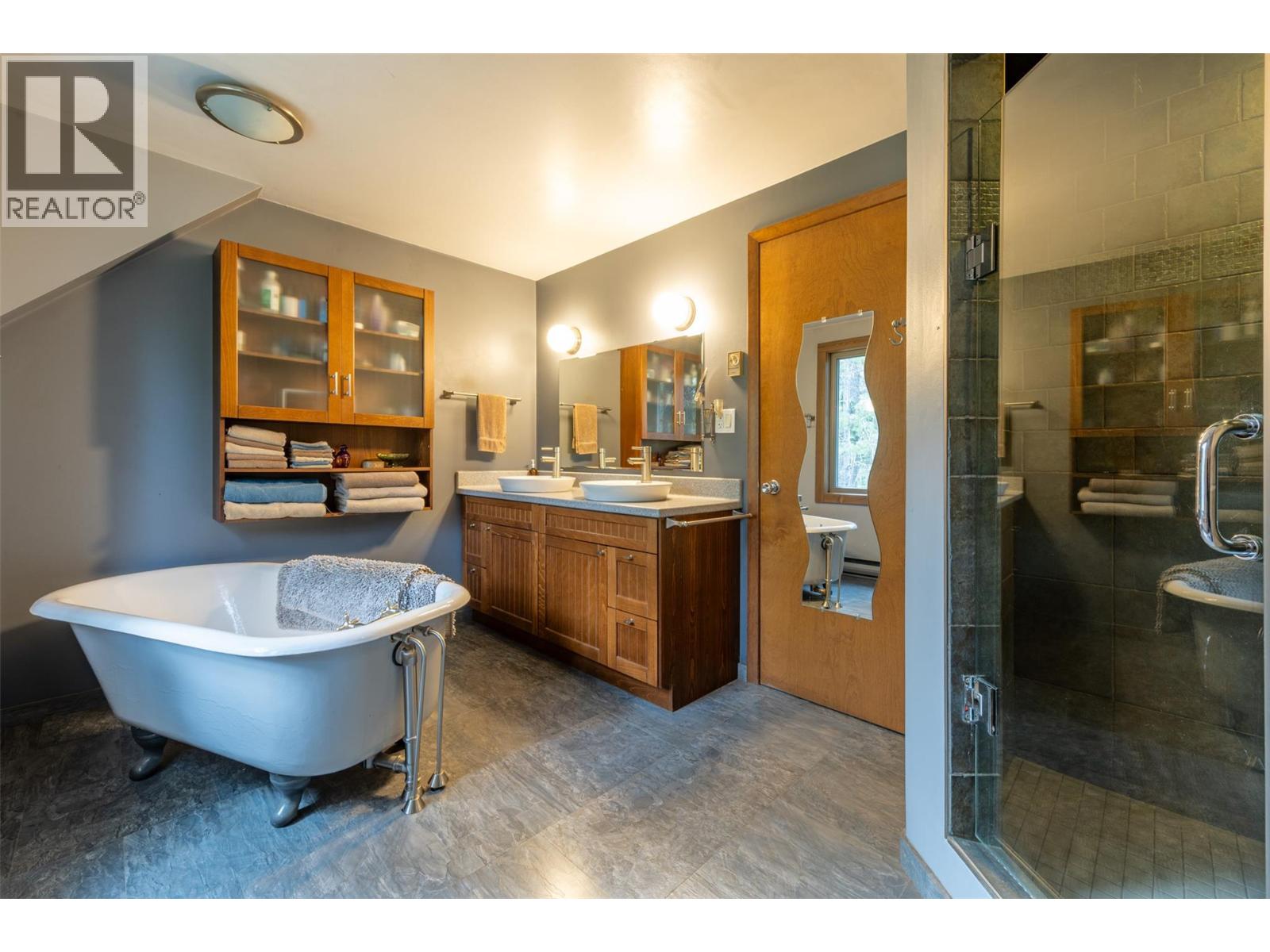 1615 Campbell Road - 58