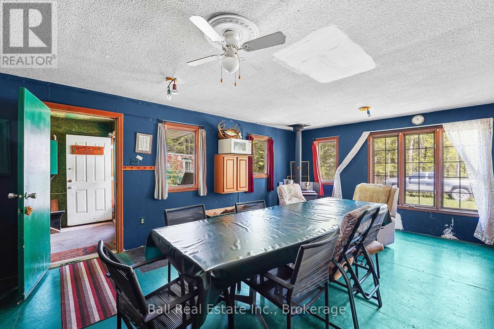 174 MOON LINE ROAD N - 24