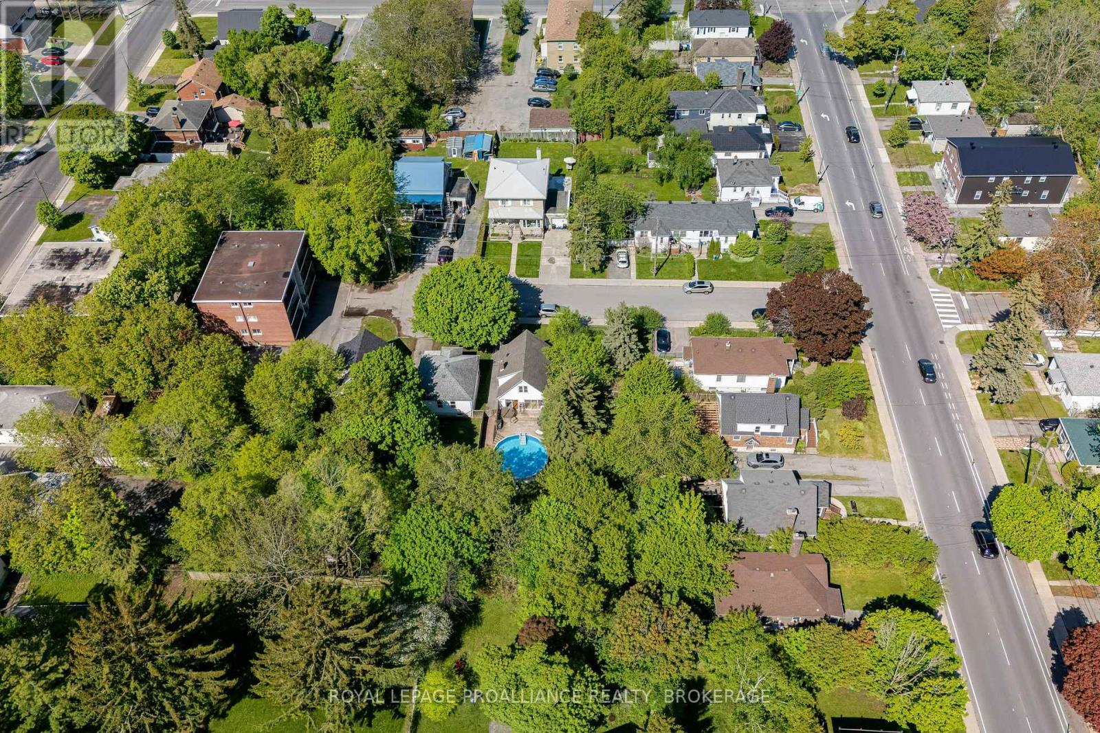 19 WESTDALE AVENUE - 31