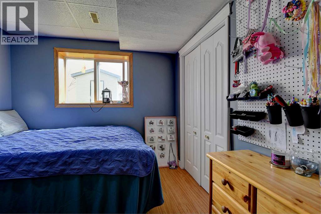 6309 88A Street - 23