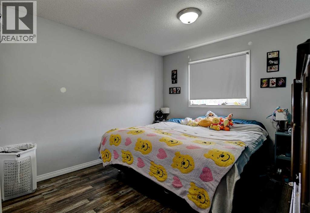 6309 88A Street - 11