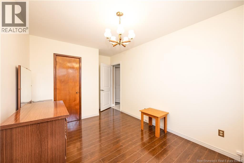 5712 King Street - 16