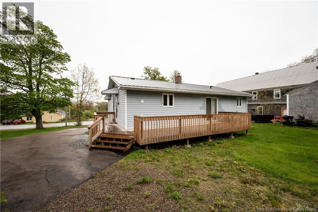 5712 King Street - 38