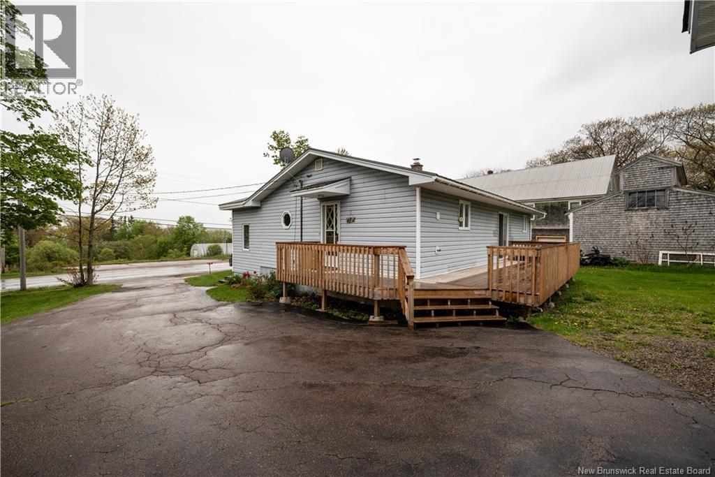 5712 King Street - 4