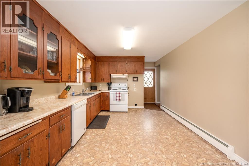 5712 King Street - 9