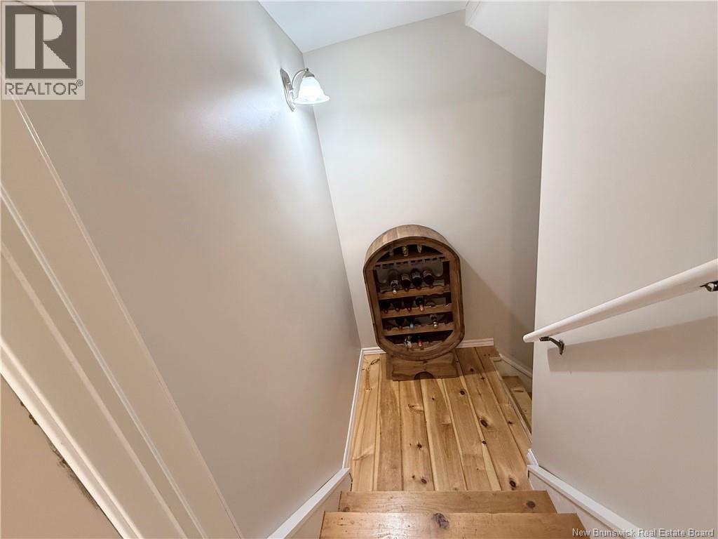 65 Pettingill Road - 11