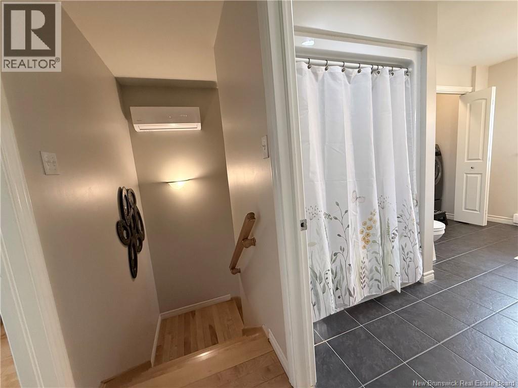 65 Pettingill Road - 18