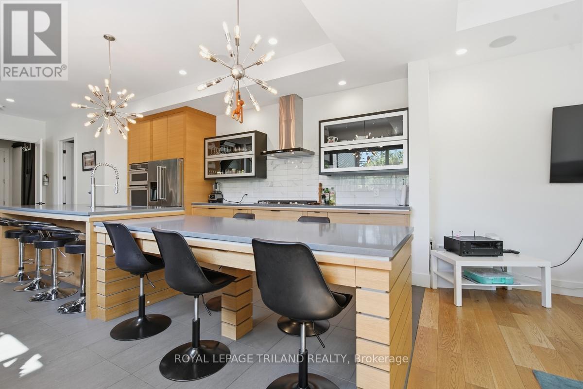 20 GARFIELD AVENUE - 6