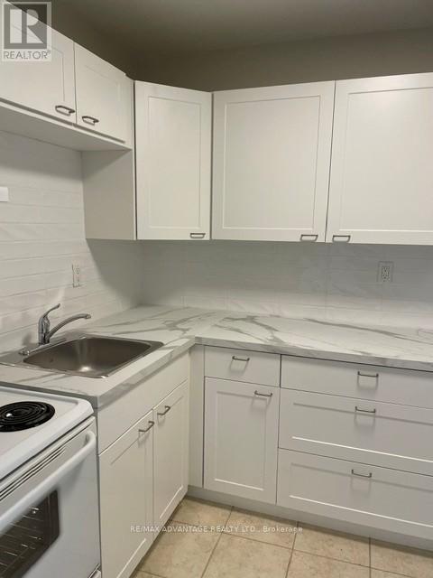 #1103 563 MORNINGTON AVENUE - 9