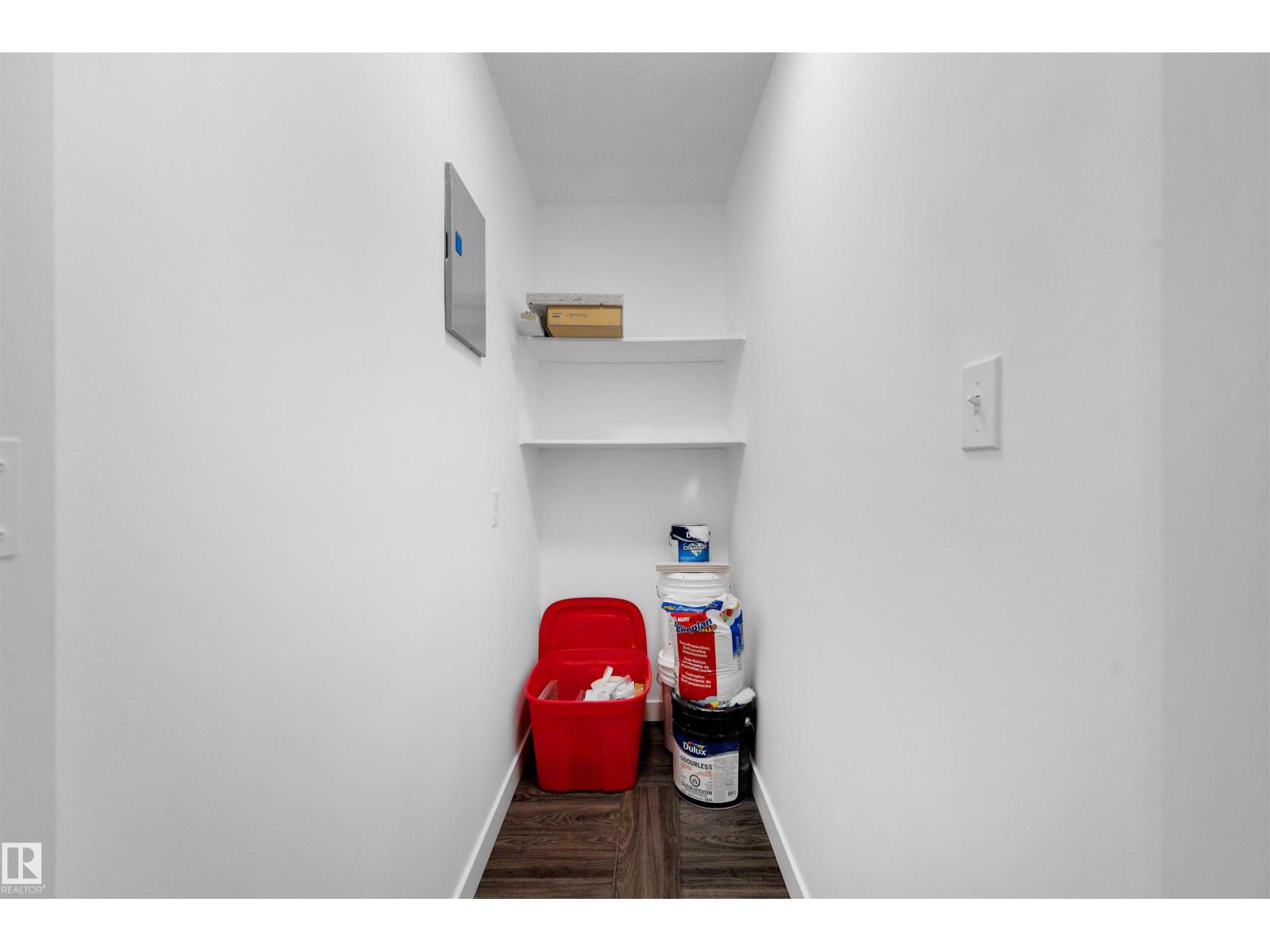 #103 10138 116 ST NW - 4