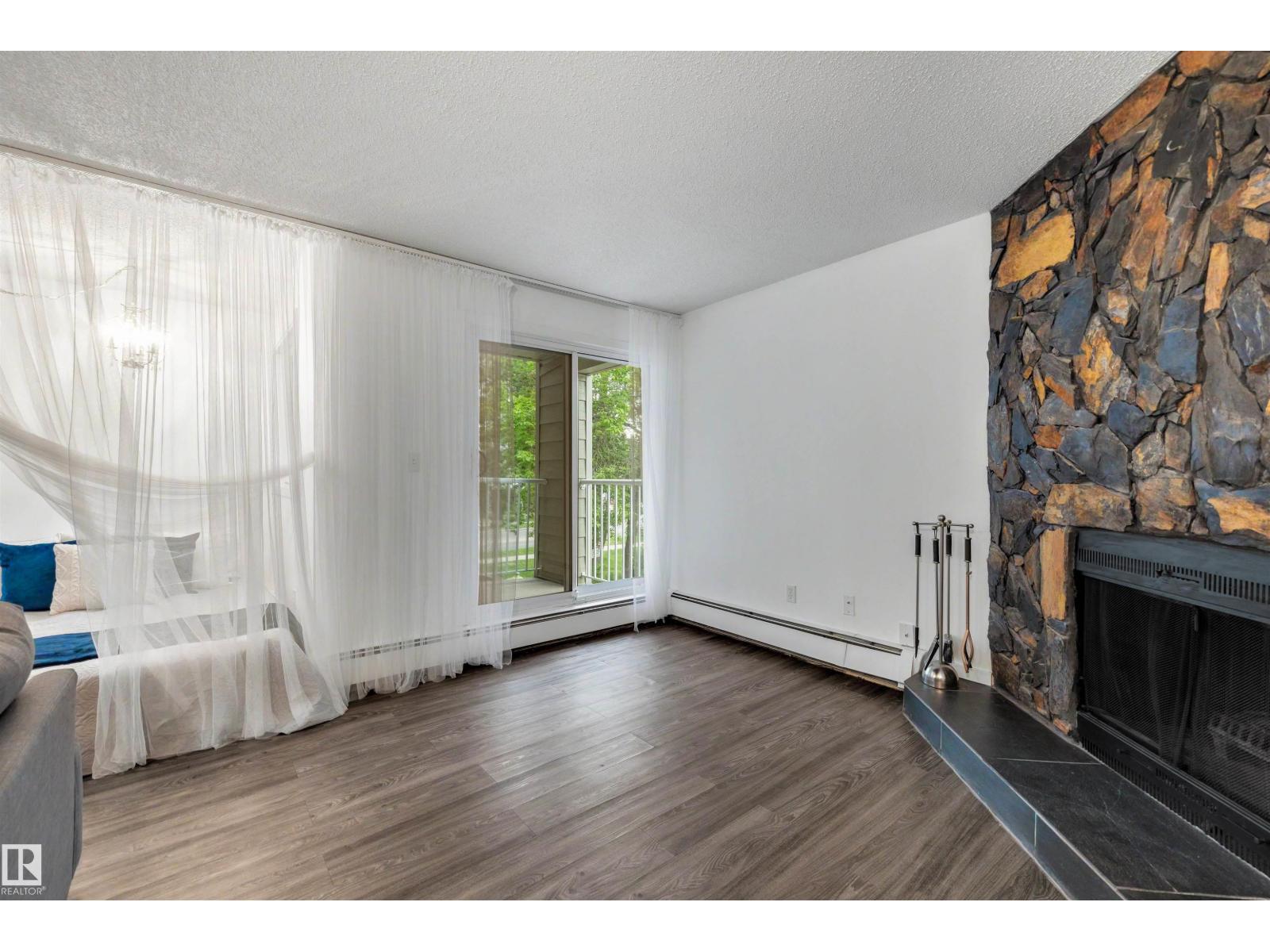 #103 10138 116 ST NW - 16