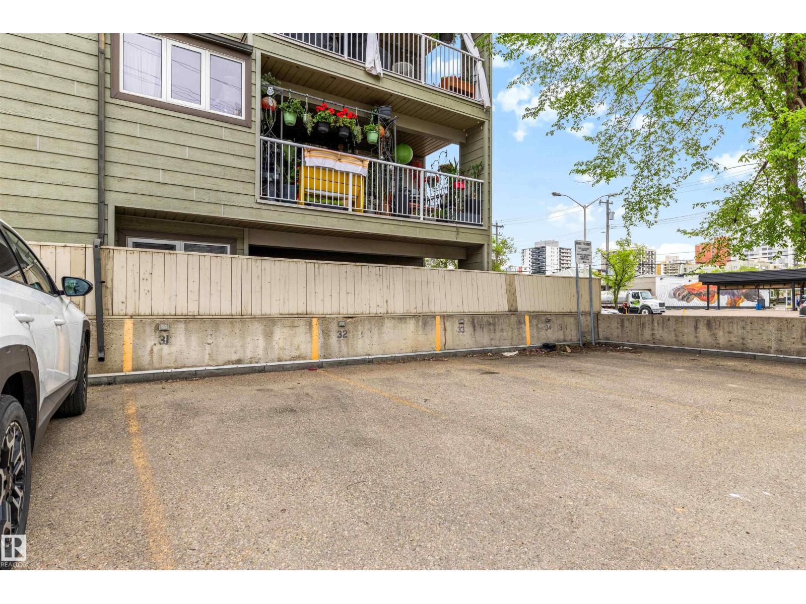 #103 10138 116 ST NW - 24