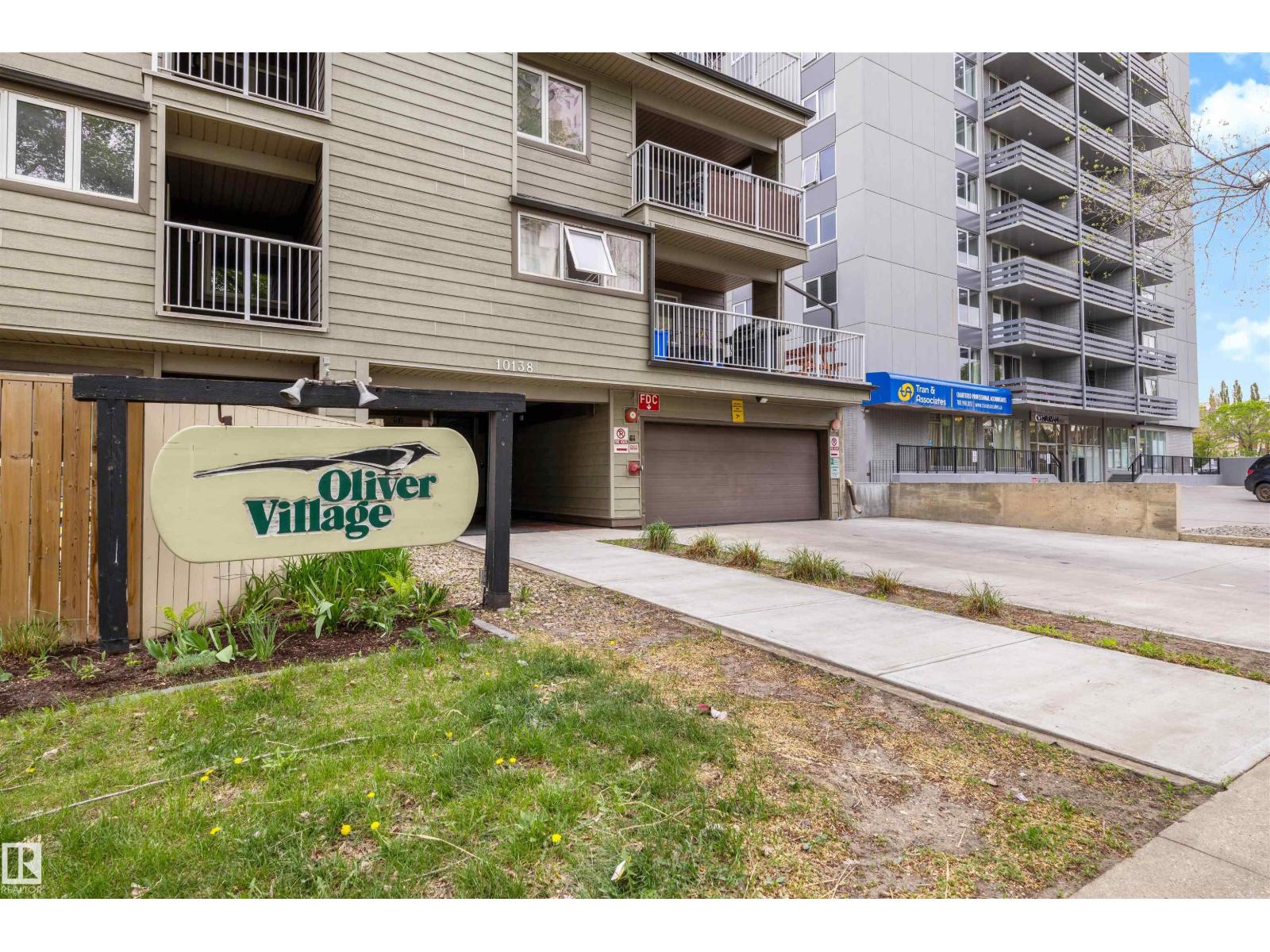#103 10138 116 ST NW - 26