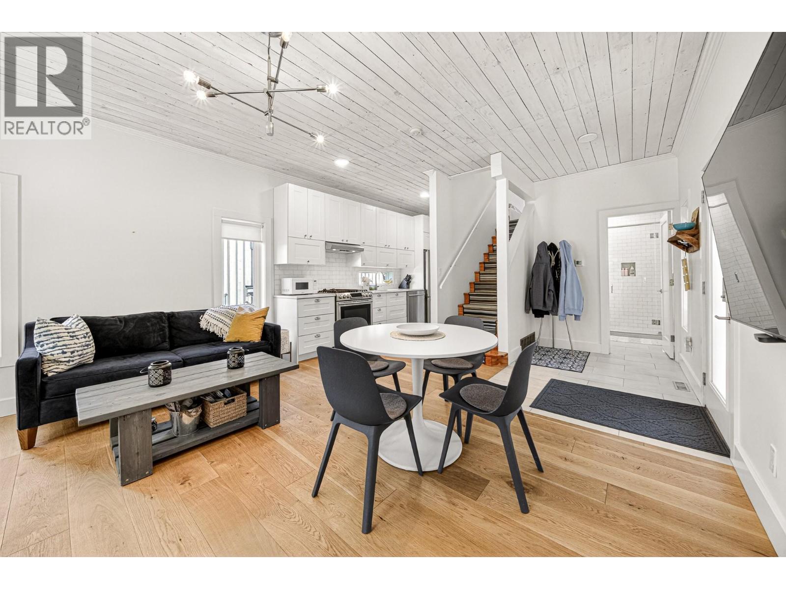 461 6TH Avenue - 13