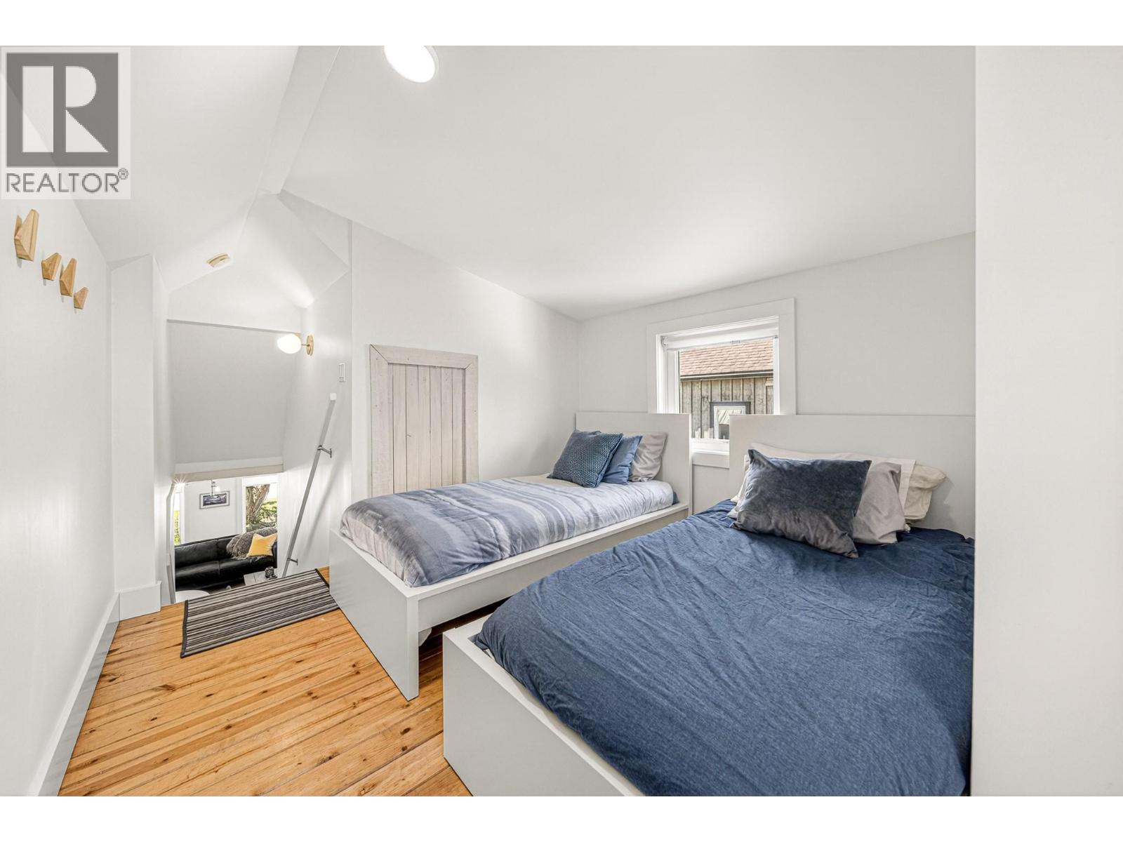 461 6TH Avenue - 26
