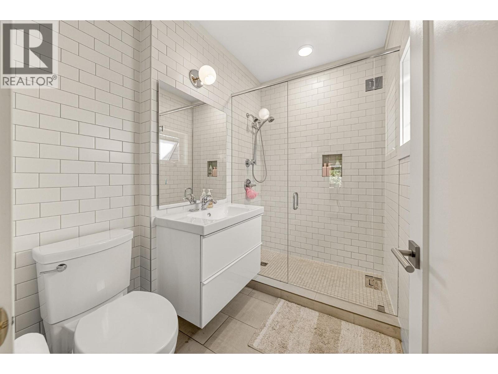 461 6TH Avenue - 21