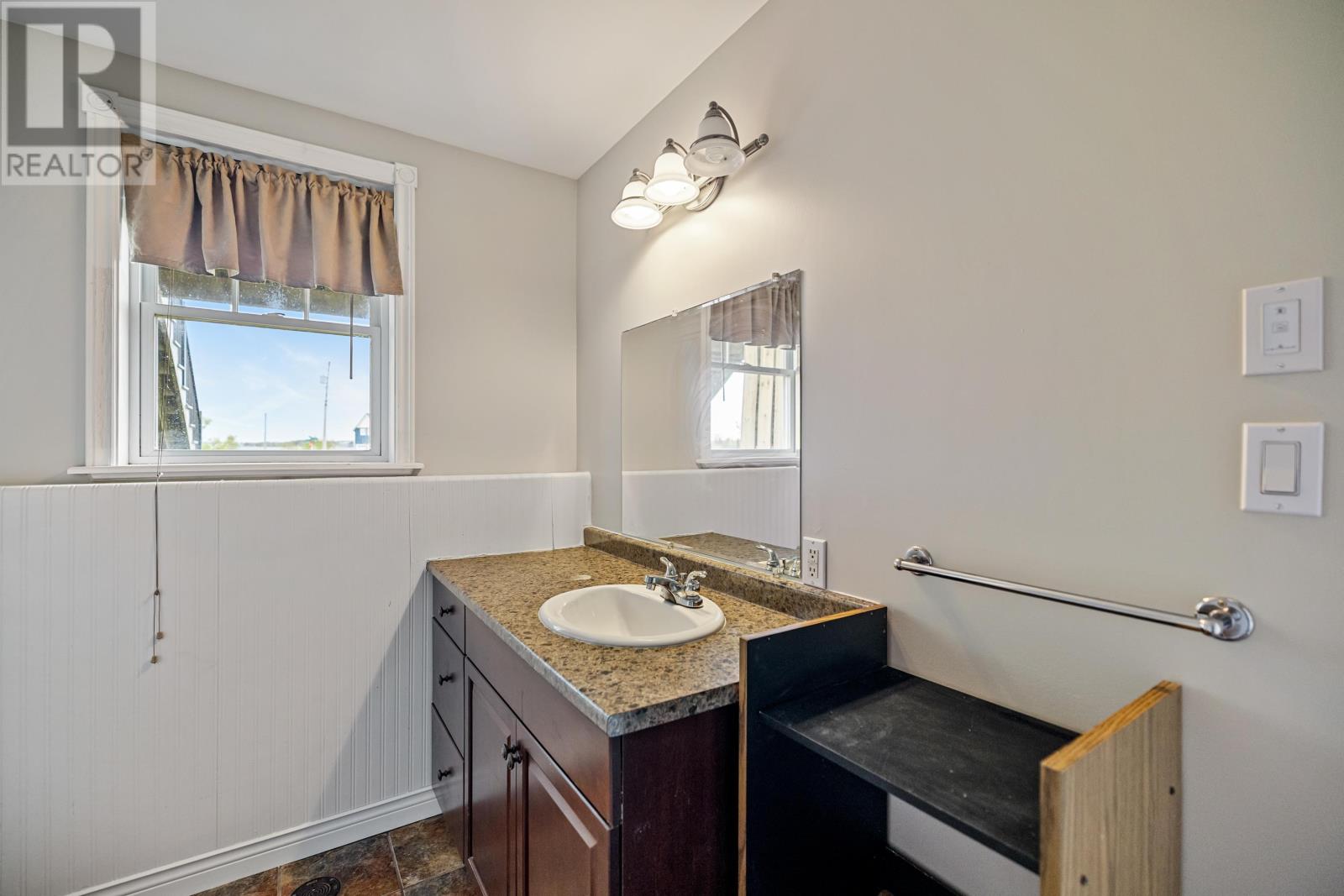 319 Birkallum Drive - 37