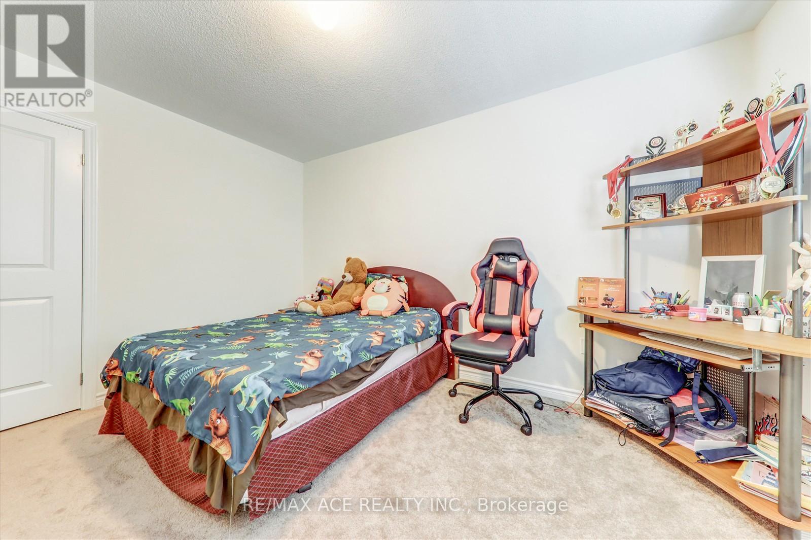 1152 SKYRIDGE BOULEVARD - 21
