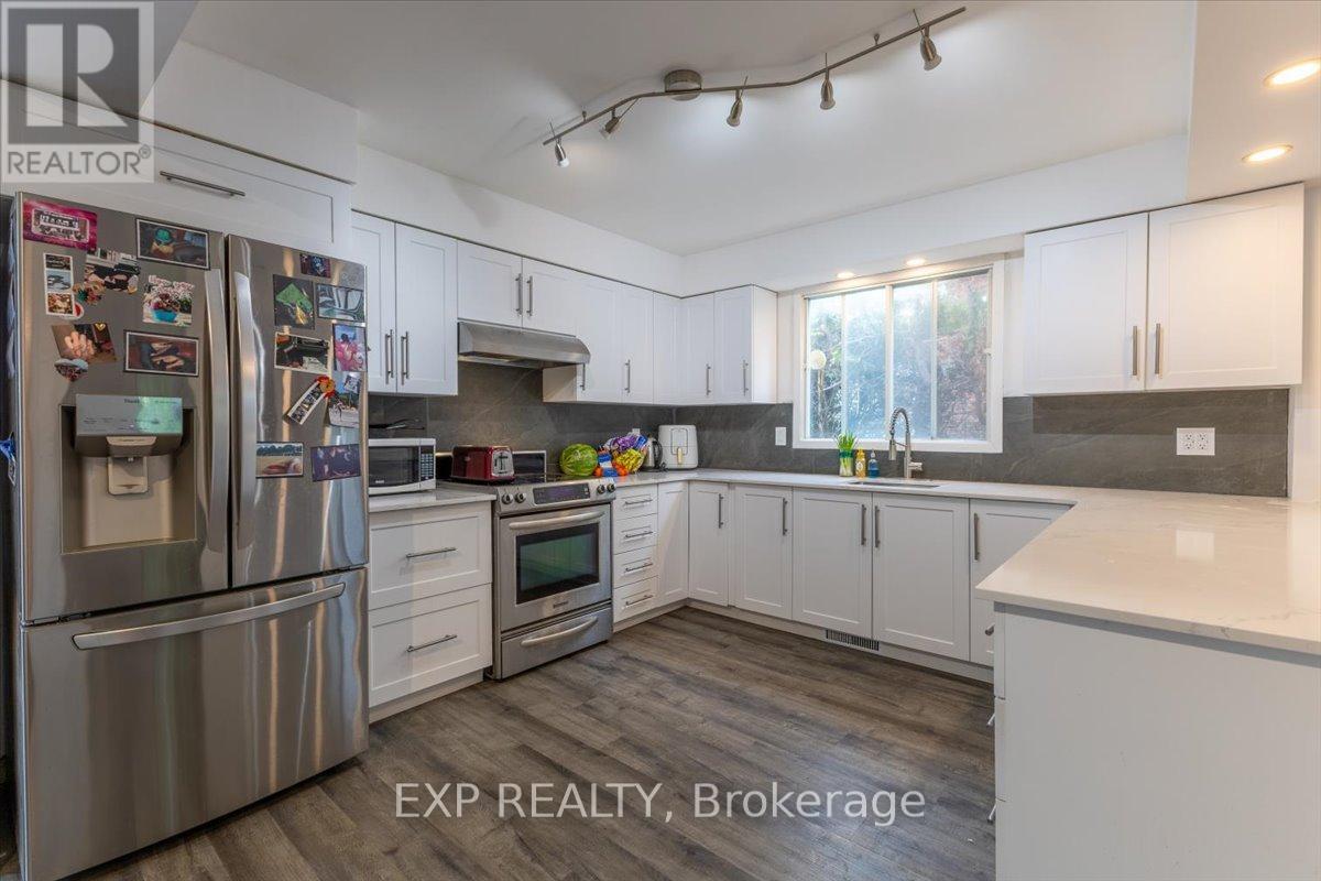 6383 LARMOND AVENUE - 13